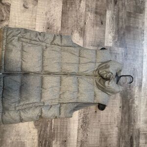 STYLISH GREY PUFFER VEST